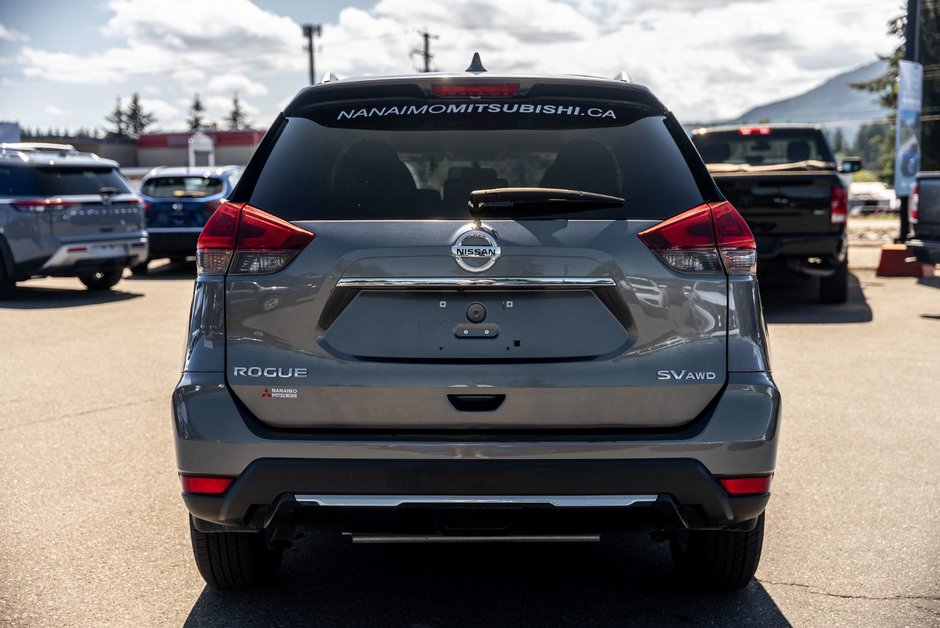 2018 Nissan Rogue SV-5