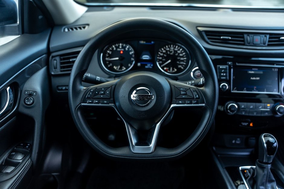 2020 Nissan Rogue SV AWD-14