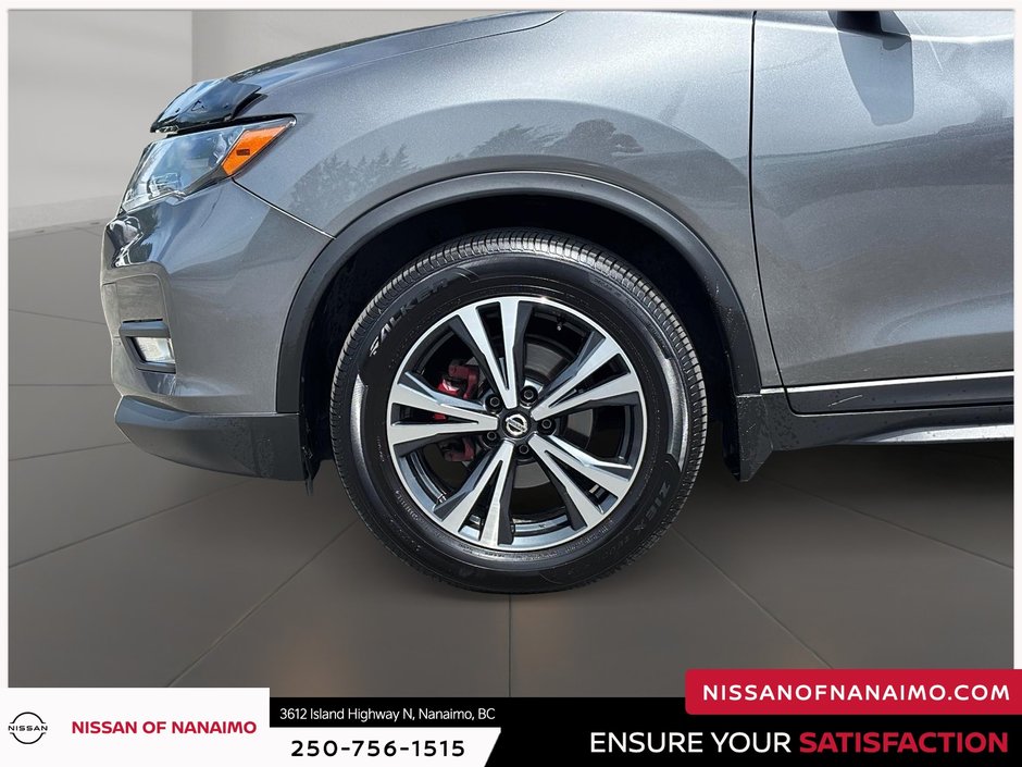 2020 Nissan Rogue-37
