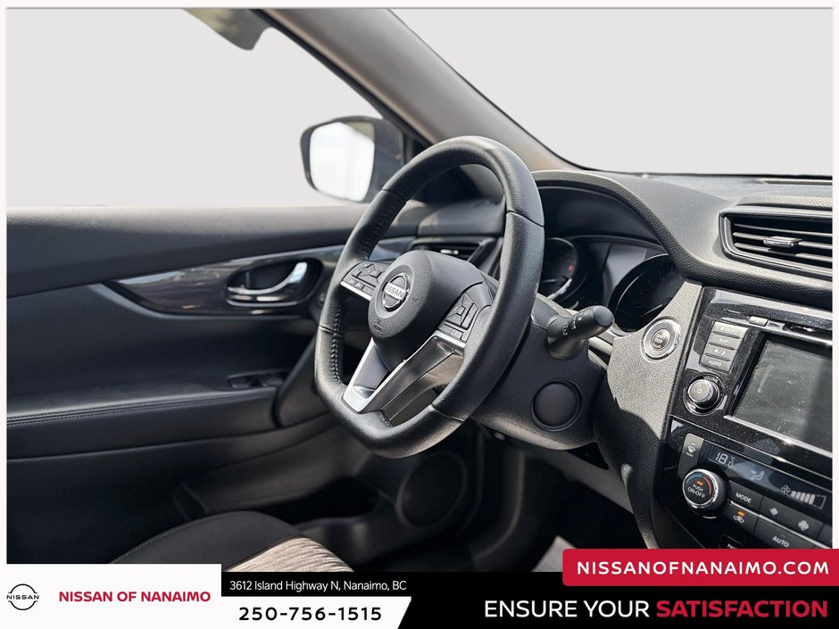 2020 Nissan Rogue-22