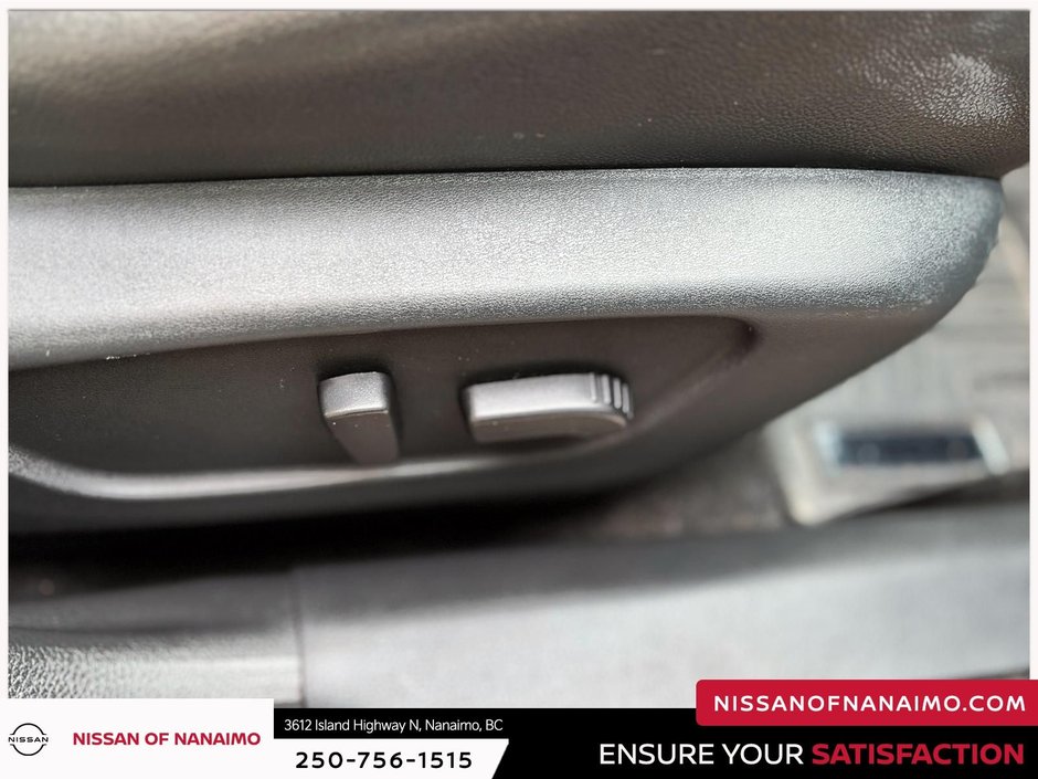 2020 Nissan Rogue SL-28