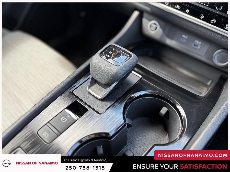 2021 Nissan Rogue S-19