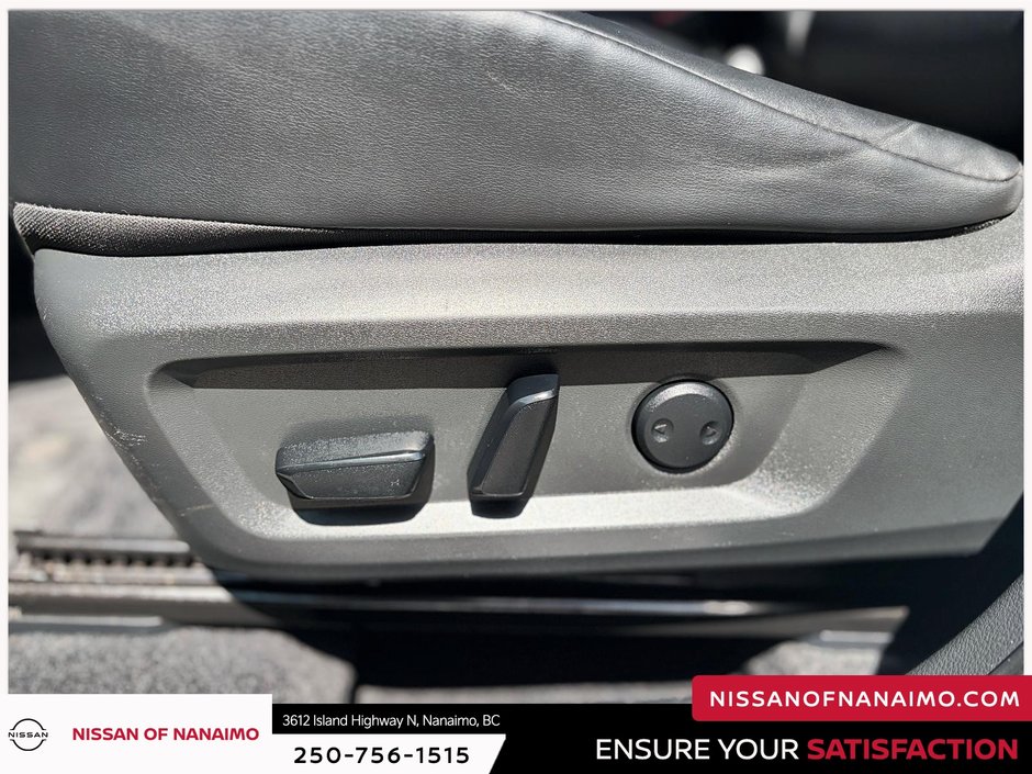 2021 Nissan Rogue SV-29