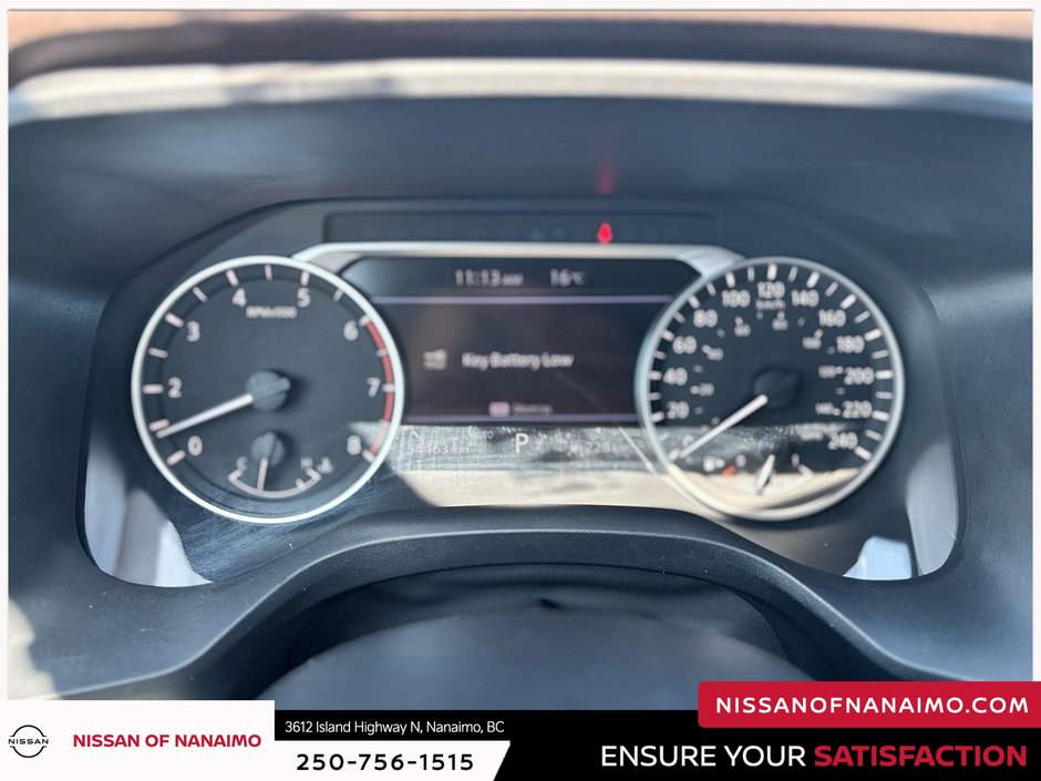 2022 Nissan Rogue S-26