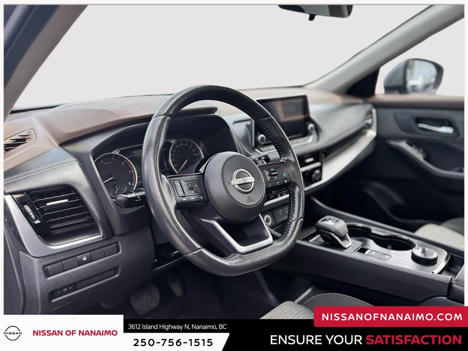 2022 Nissan Rogue SV-32