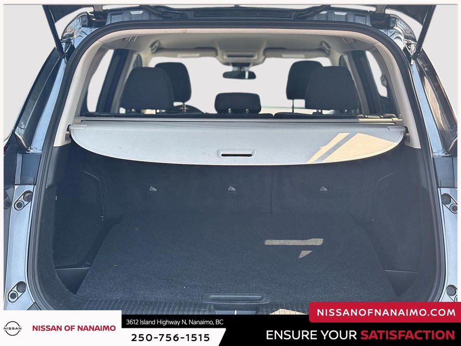 2022 Nissan Rogue S-9