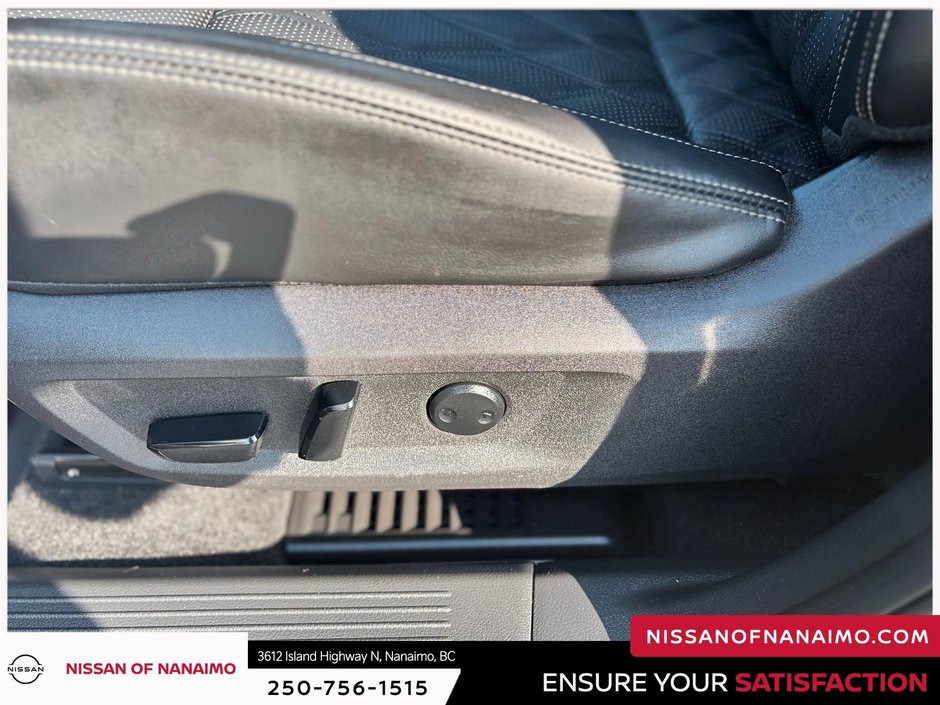 2022 Nissan Rogue Platinum-29