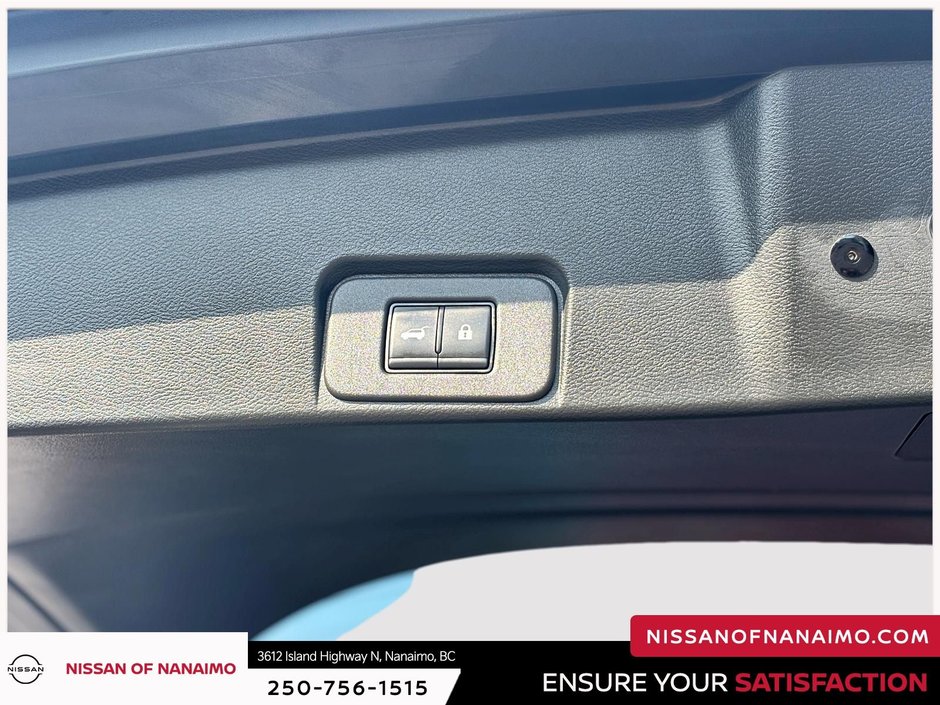 2022 Nissan Rogue Platinum-9