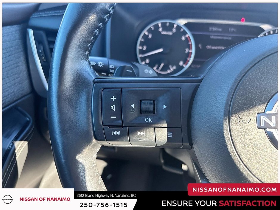 2022 Nissan Rogue S-32