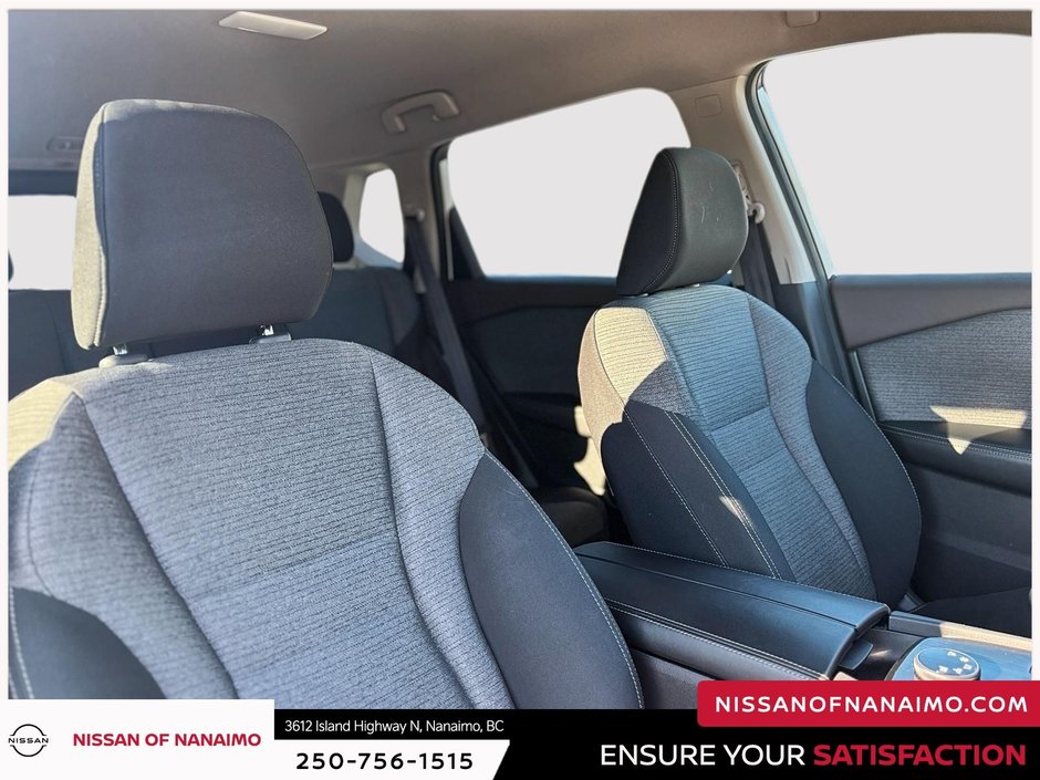 2022 Nissan Rogue S-19