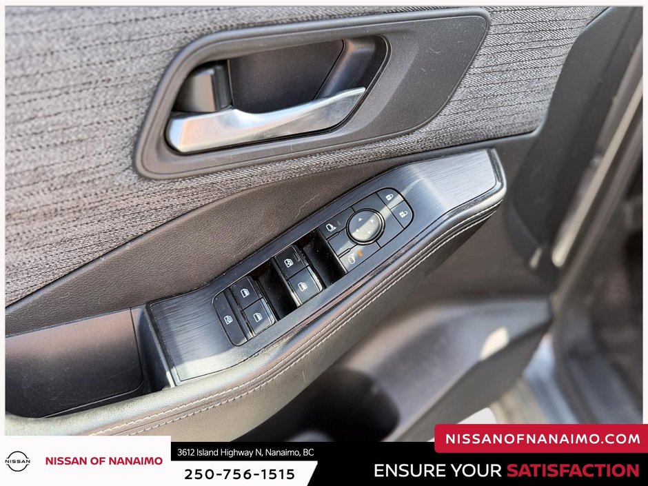 2022 Nissan Rogue SV-9