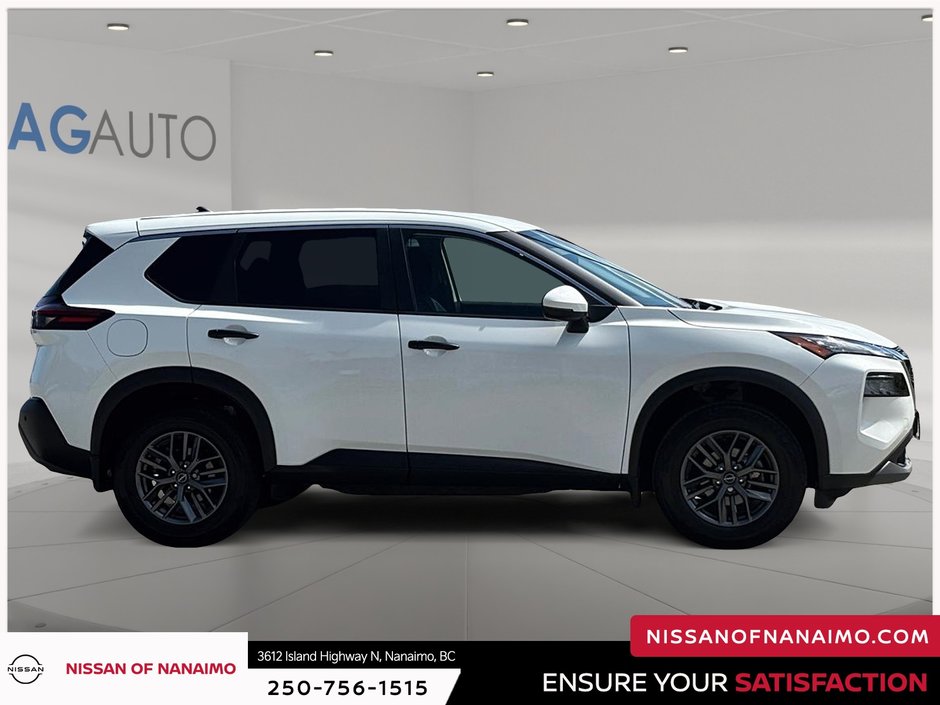 2023 Nissan Rogue S-3