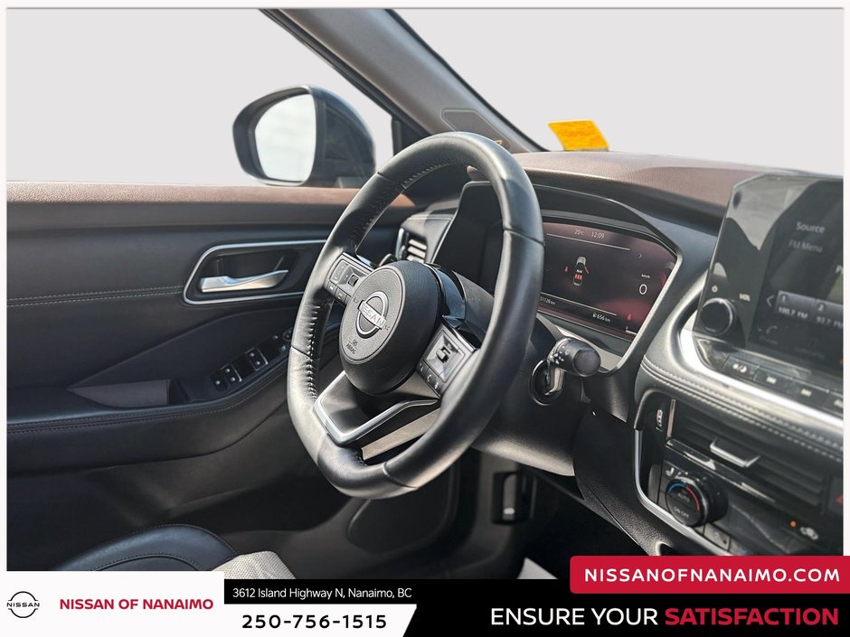 2023 Nissan Rogue Platinum-25