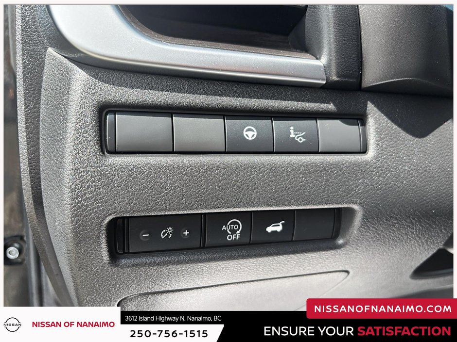 2023 Nissan Rogue Platinum-30