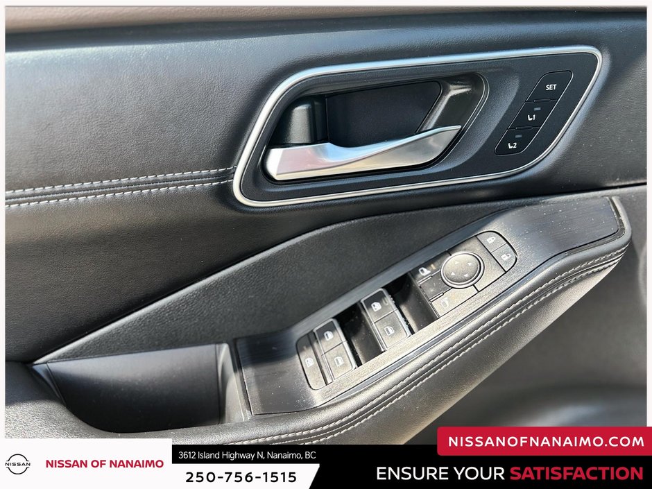 2023 Nissan Rogue Platinum-29