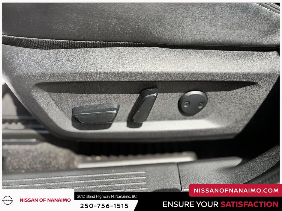 2023 Nissan Rogue Platinum-27