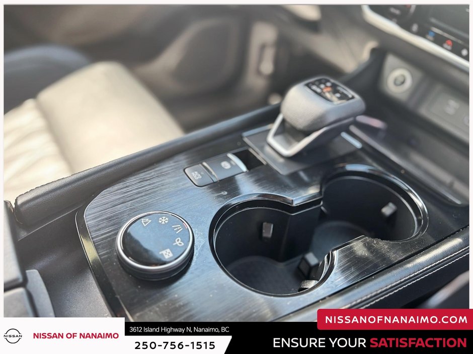 2023 Nissan Rogue Platinum-24