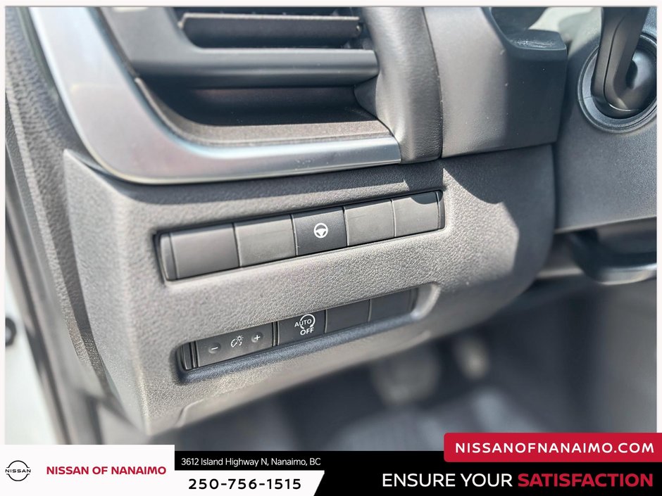 2023 Nissan Rogue SV-25
