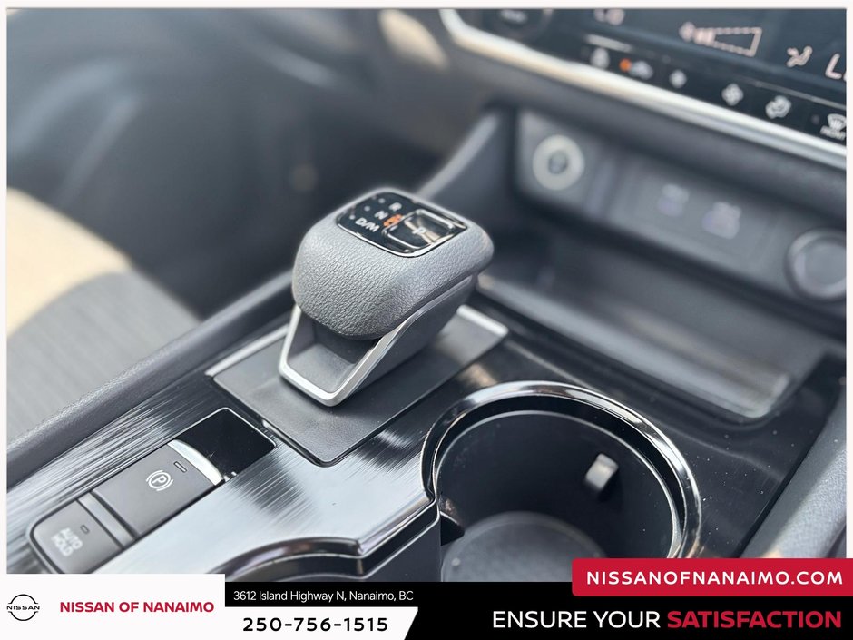 2023 Nissan Rogue SV-19