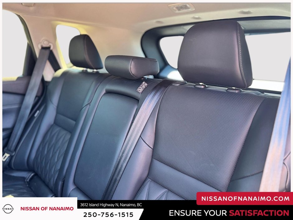 2023 Nissan Rogue Platinum-12