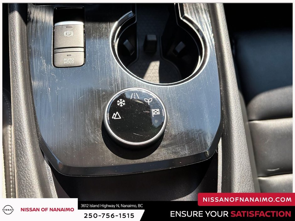 2023 Nissan Rogue SV-15