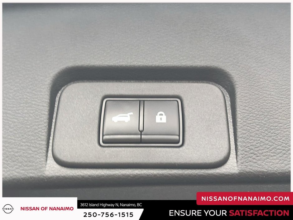 2023 Nissan Rogue Platinum-12