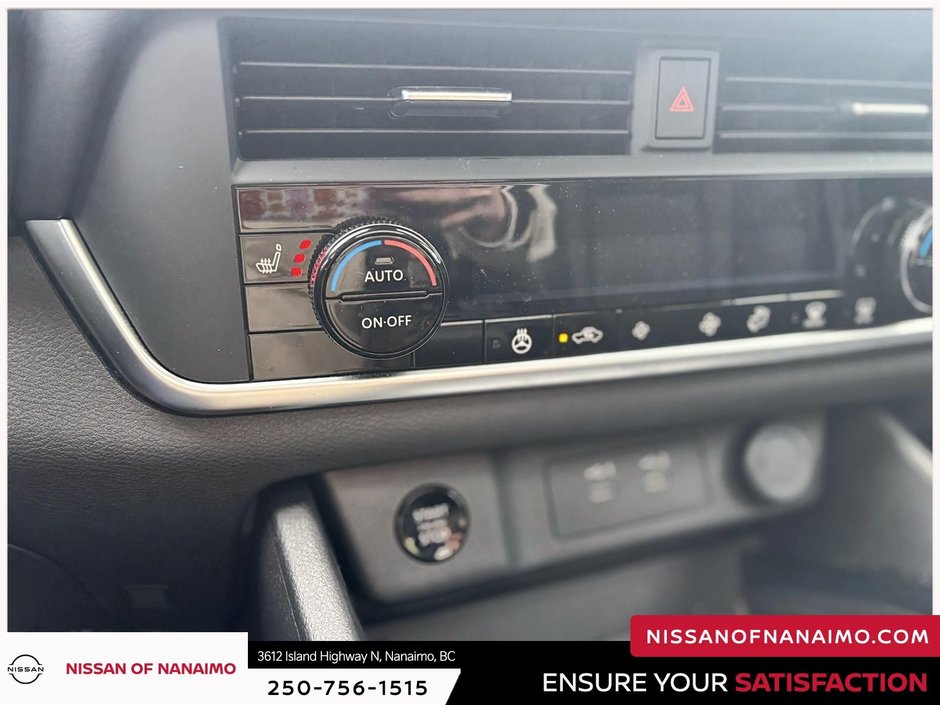 2023 Nissan Rogue SV-16