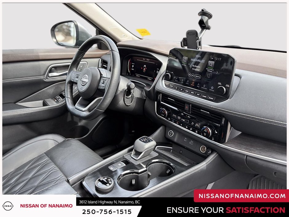 2023 Nissan Rogue Platinum-44