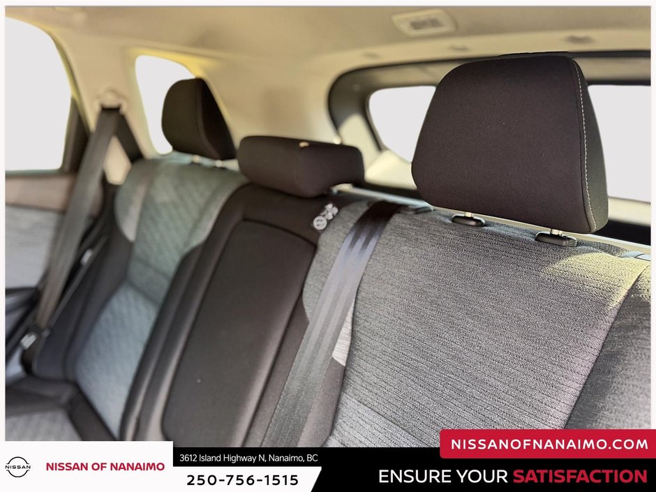 2023 Nissan Rogue SV-15
