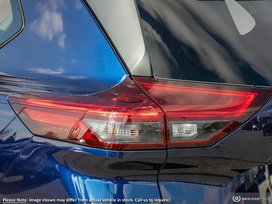 2024 Nissan Rogue SV Moonroof-10