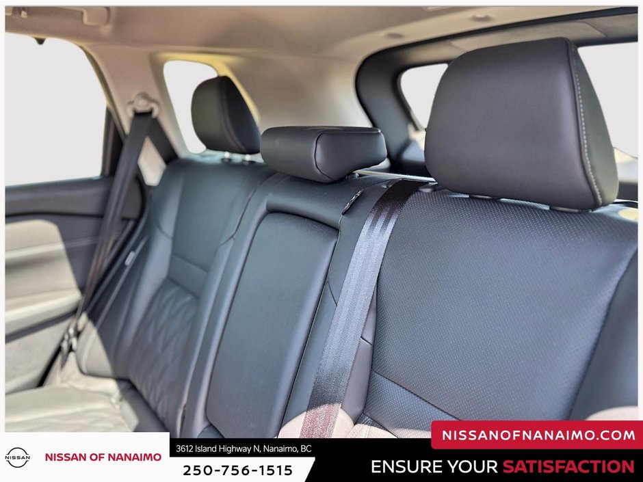 2024 Nissan Rogue Platinum-30