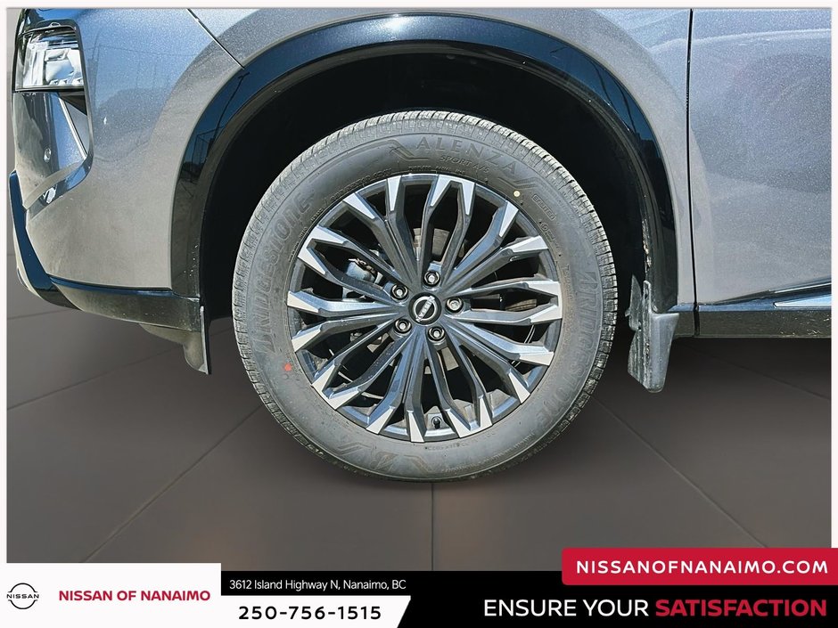 2024 Nissan Rogue Platinum-35