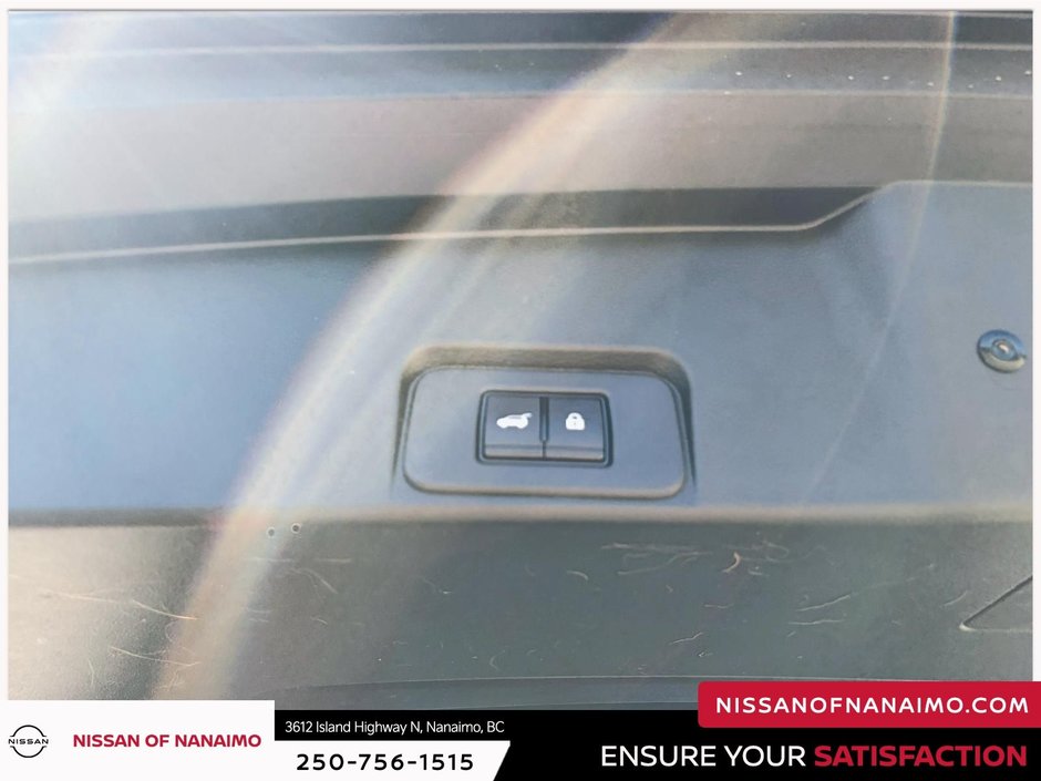 2024 Nissan Rogue Platinum-29