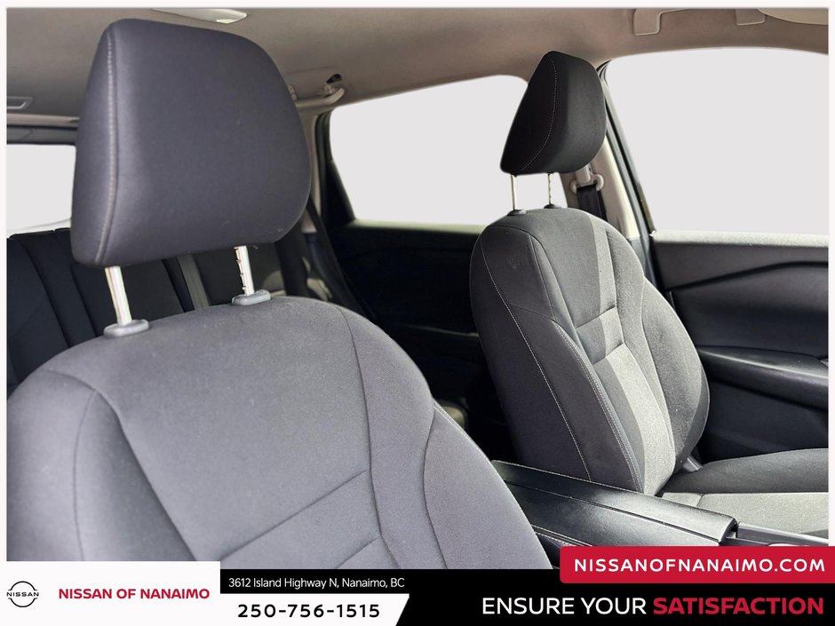 2024 Nissan Rogue S-18