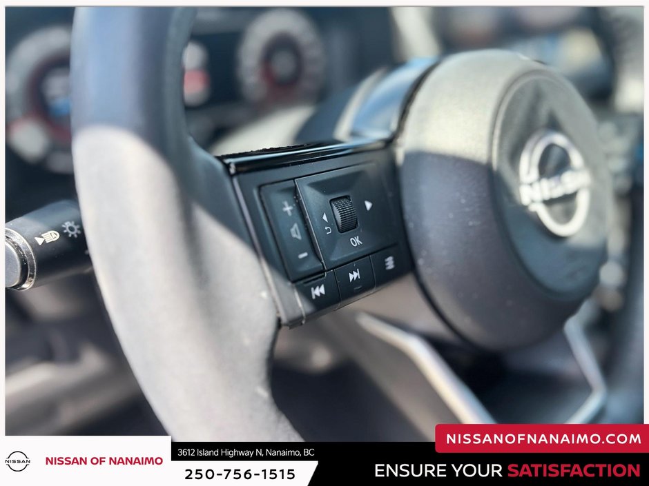 2024 Nissan Rogue SL-33