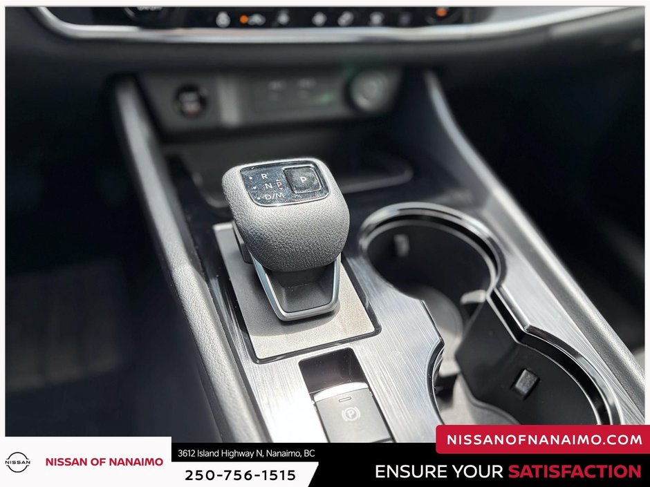 2024 Nissan Rogue S-16