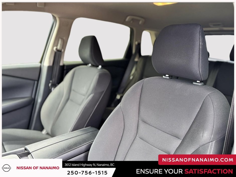 2024 Nissan Rogue S-25