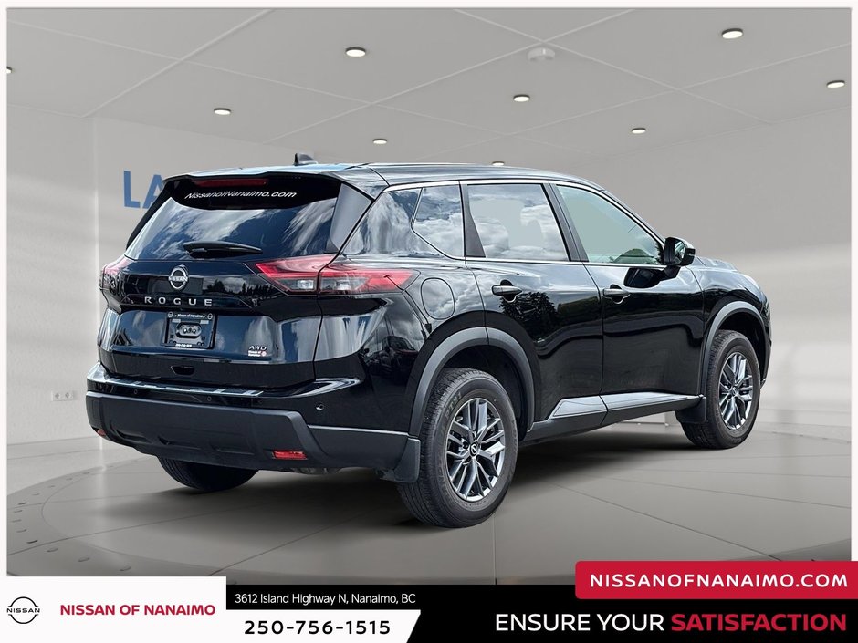 2024 Nissan Rogue S-4