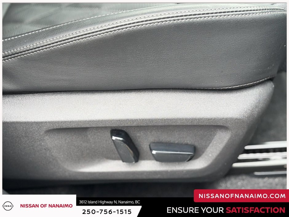 2024 Nissan Rogue Platinum-23