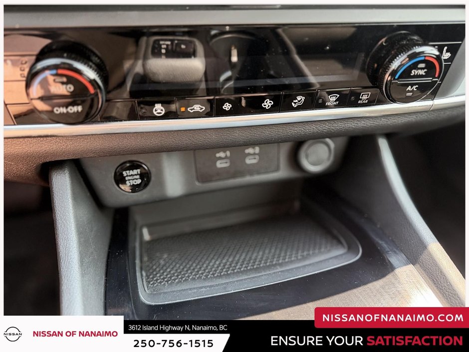 2024 Nissan Rogue S-33