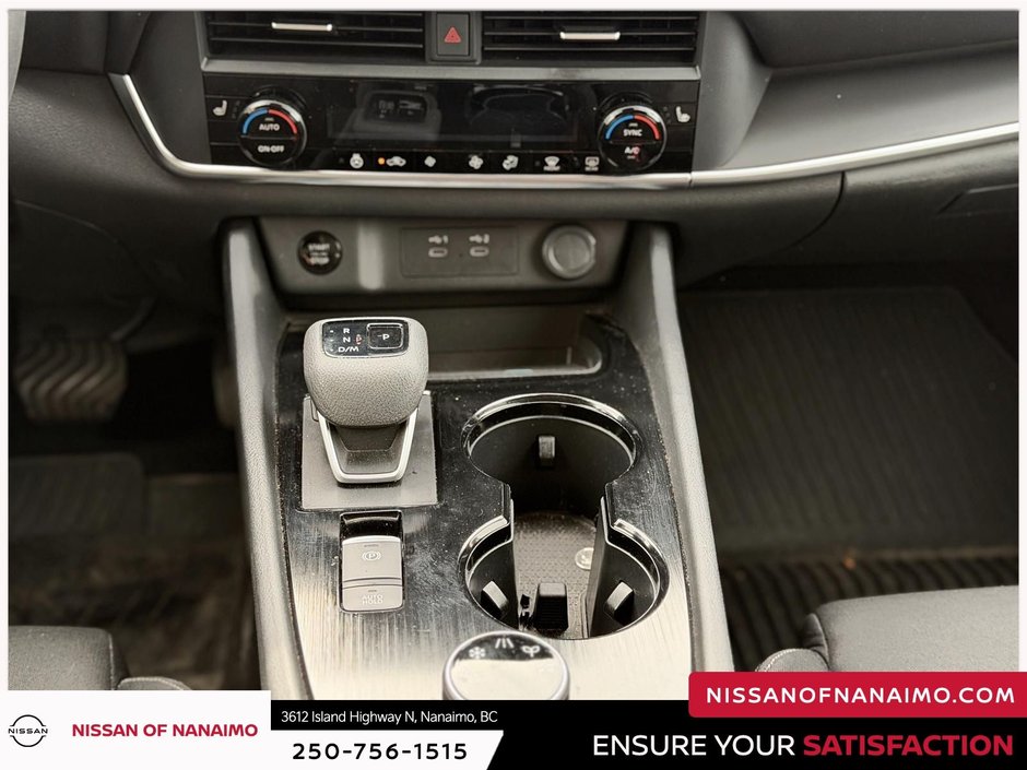 2024 Nissan Rogue S-6