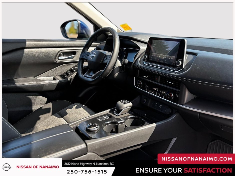 2025 Nissan Rogue SV-23