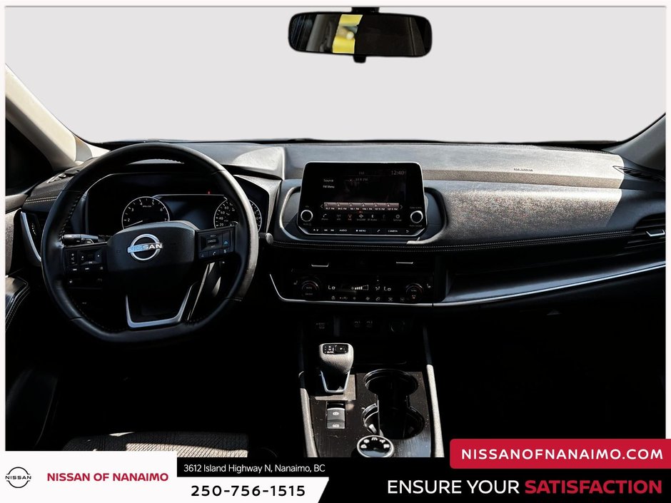 2025 Nissan Rogue SV-15