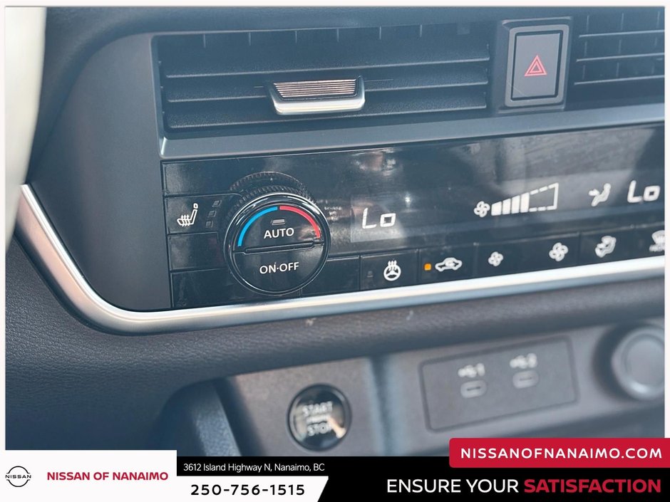 2025 Nissan Rogue SV-34