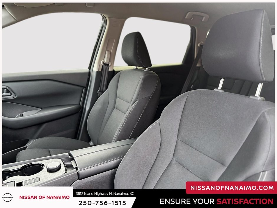 2025 Nissan Rogue S-12