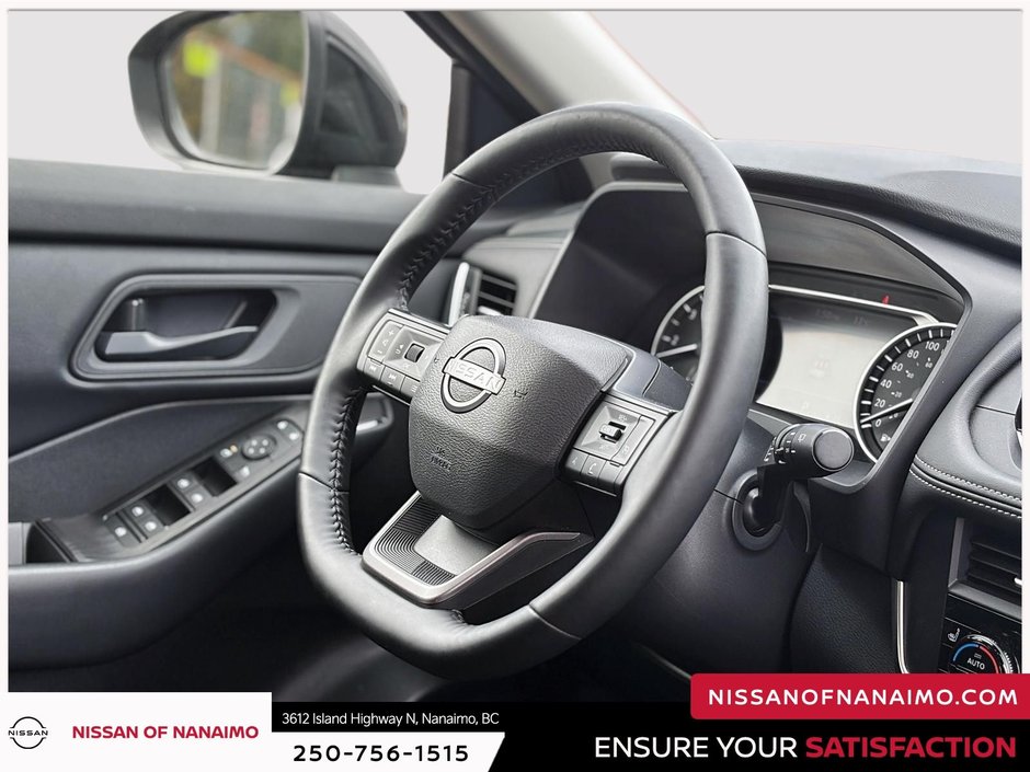 2025 Nissan Rogue S-9