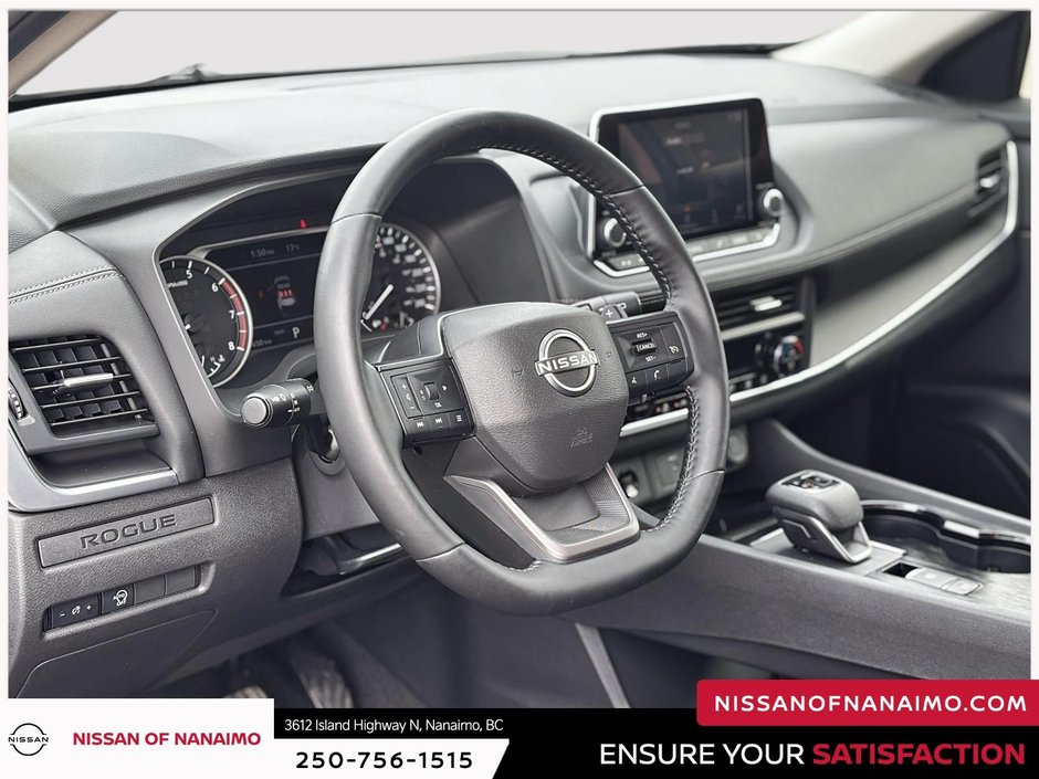 2025 Nissan Rogue S-11