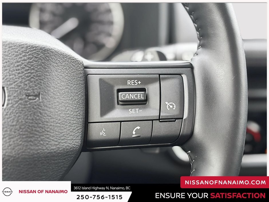 2025 Nissan Rogue S-31