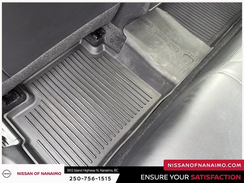 2025 Nissan Rogue SL-38