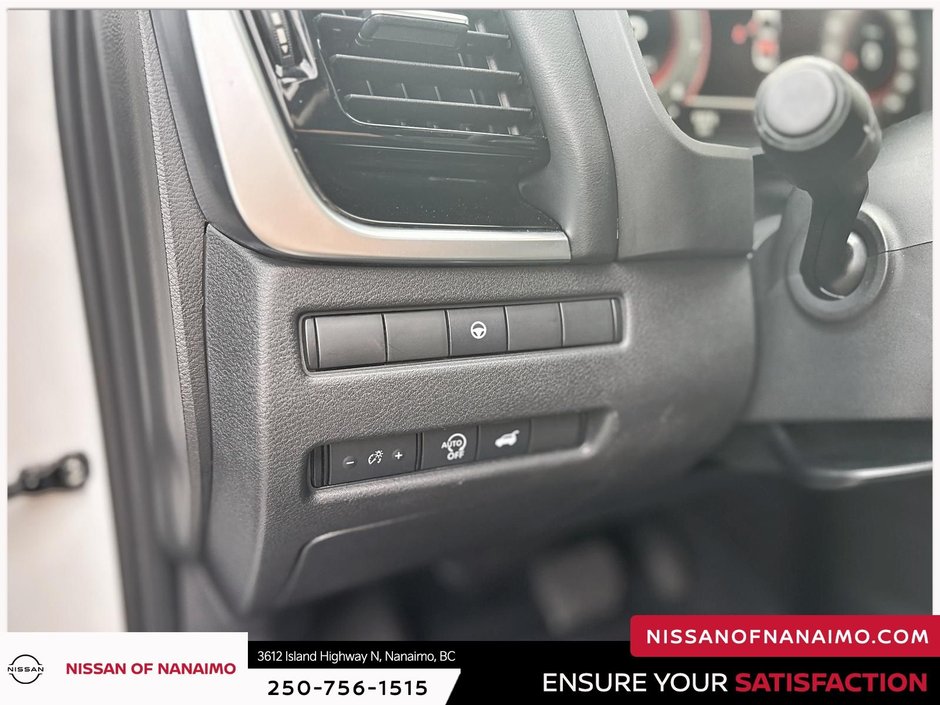 2025 Nissan Rogue SL-19